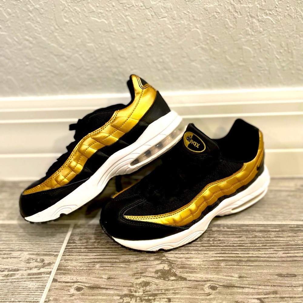 Air Max 95 GS 'Black Metallic Gold'